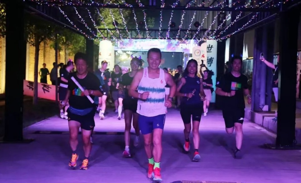 环路夜跑, nlw, 箱与我们取