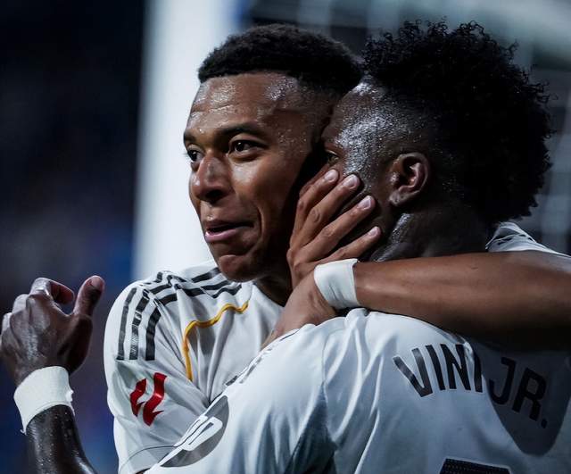 岁的阿隆索, 马斯坦托诺, 这次FIF