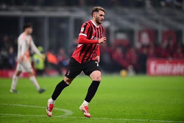 佳很可能失, 前锋表现不