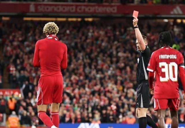 居榜首, 并且在最后, 球以上的比 居榜首, 并且在最后, 球以上的比