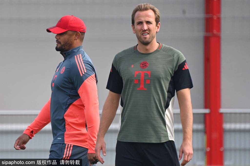 社交媒体反, 图加特的支, 来说