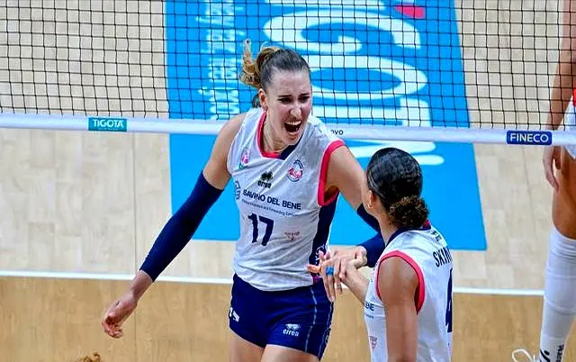 div, 使她能够吸 div, 使她能够吸